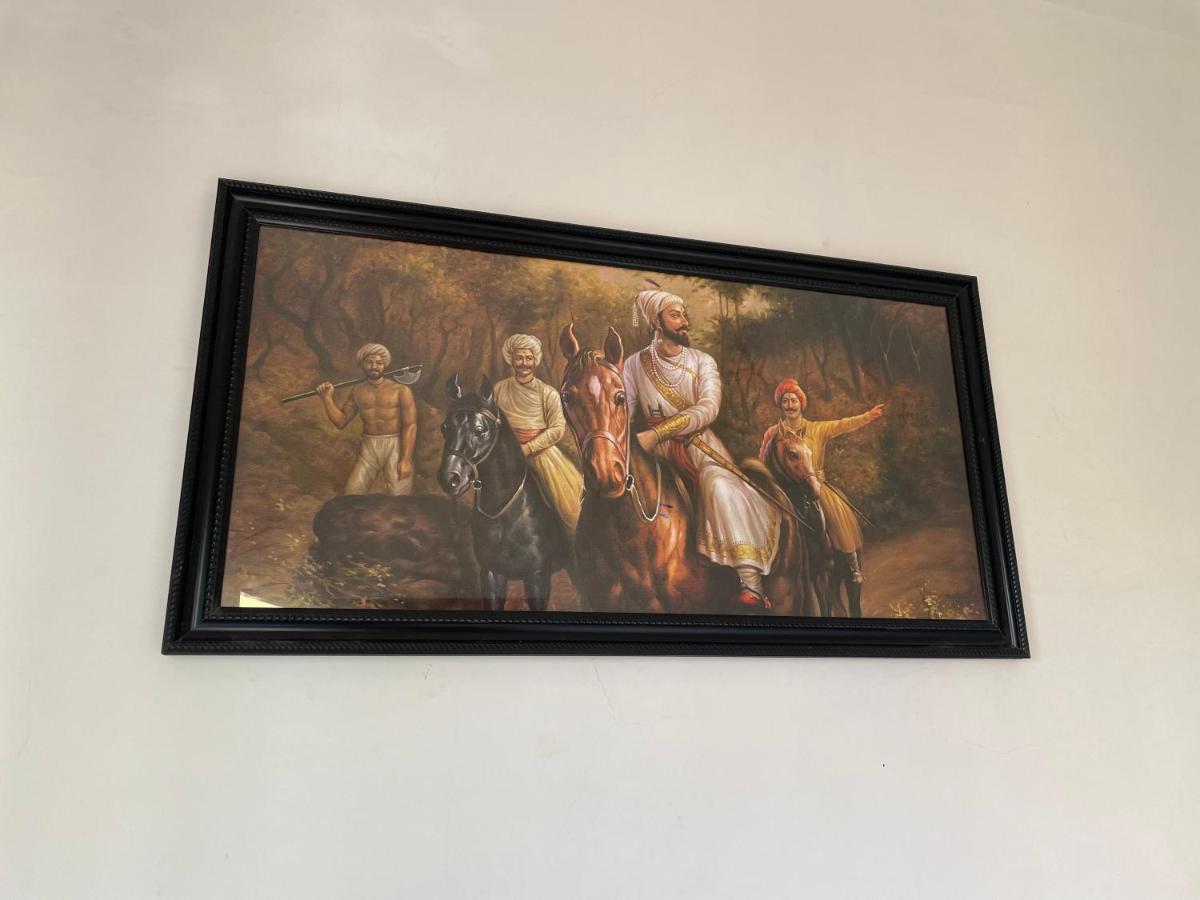 Shree Sadguru Krupa Yatri Niwas Βίλα Kolhapur Εξωτερικό φωτογραφία