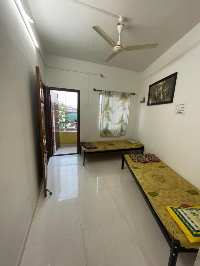 Shree Sadguru Krupa Yatri Niwas Βίλα Kolhapur Εξωτερικό φωτογραφία